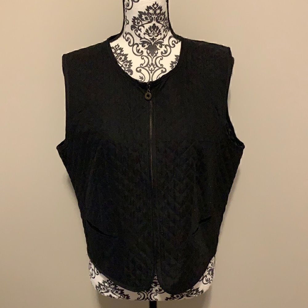 Villager Zip Up Quilted Black Womans Vest Size 14